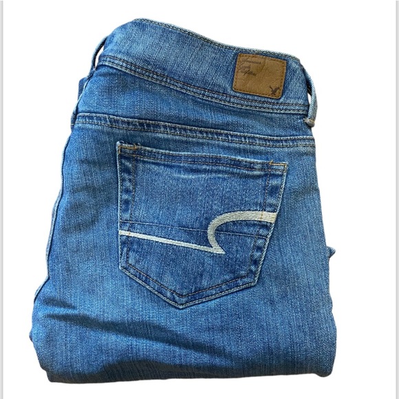 American Eagle Outfitters Denim - American Eagle Stretch Slim Bootcut Jeans Medium Distressed Wash SZ 8 🦋